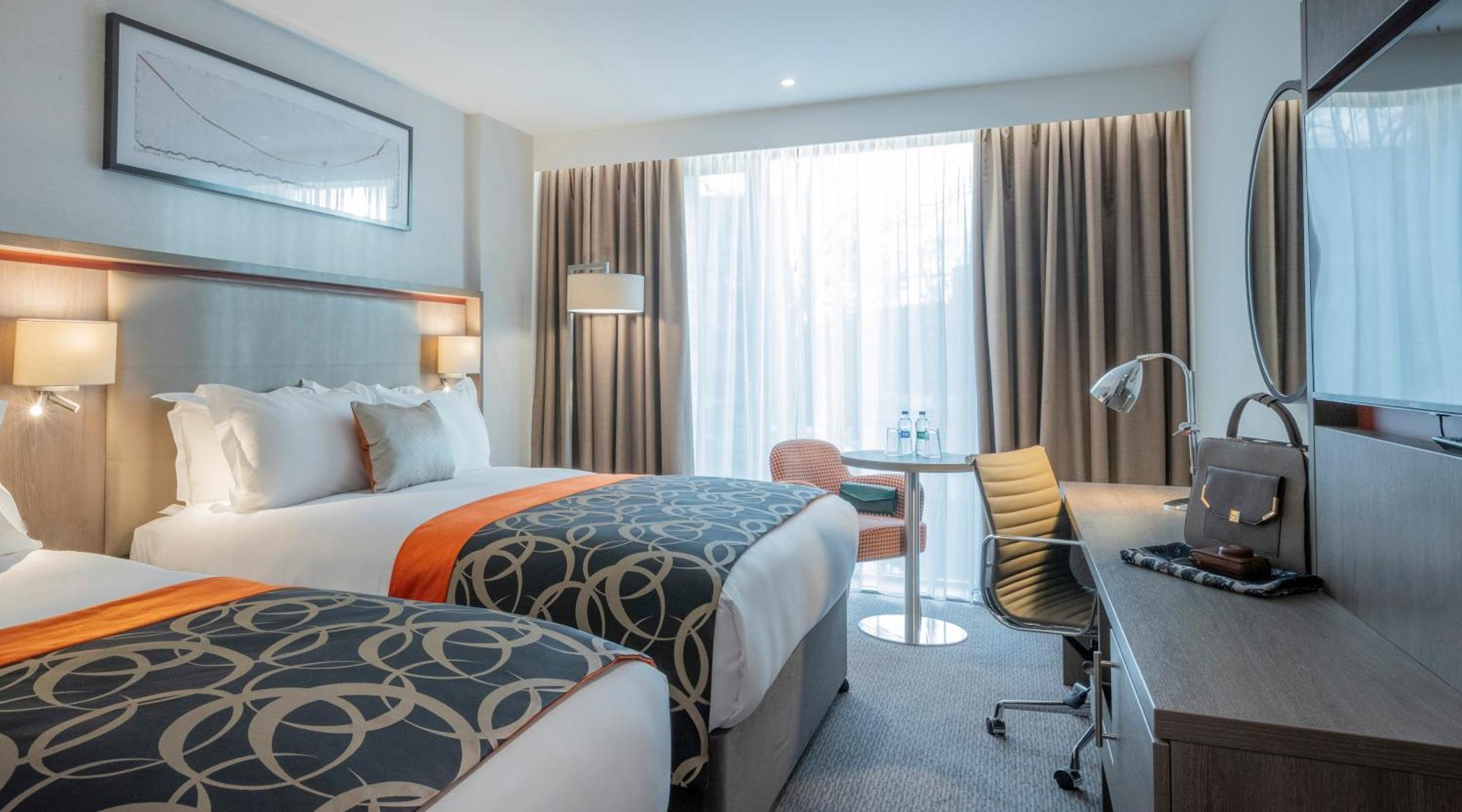 Deluxe Double & Single Room,762540553:JPEG