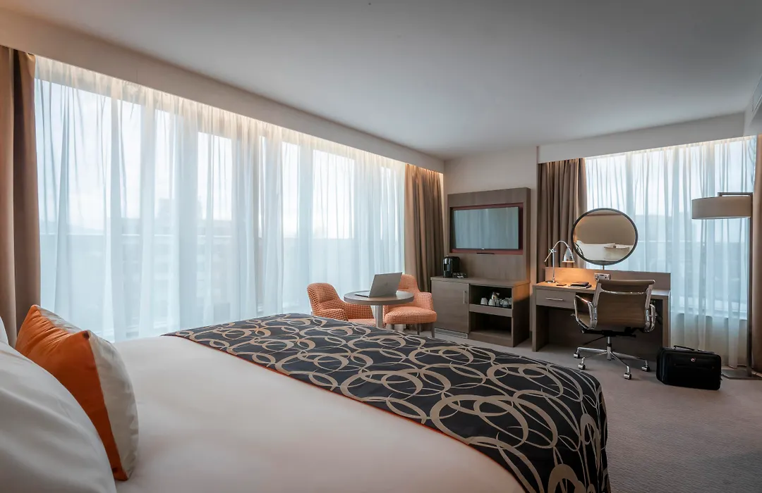 Clayton Hotel Charlemont Dublin City-1